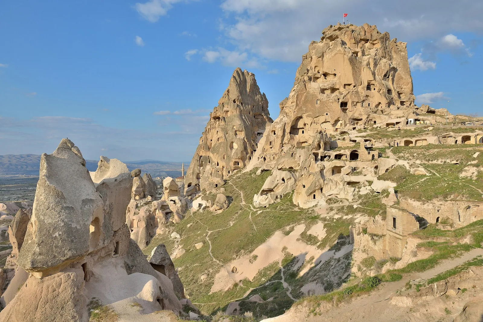 Around Uçhisar